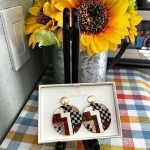 NWT Darbie Angell Earrings Tribal Native Boho Enameled Resin Round 2.25" #GBB